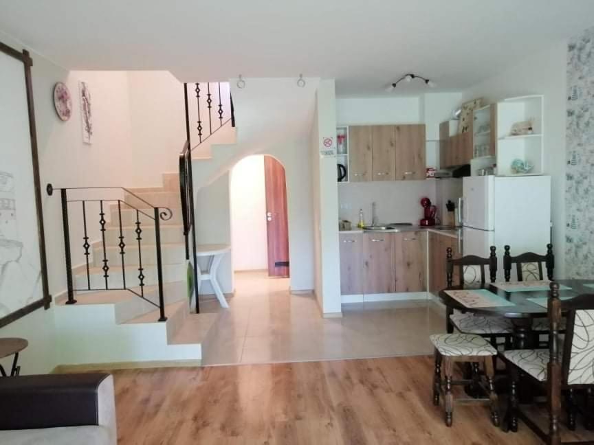 Byala-Apartment-Valmira Бяла Екстер'єр фото